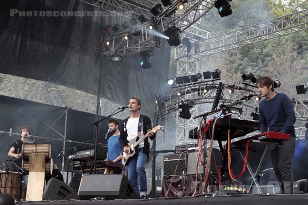 FRANCOIS AND THE ATLAS MOUNTAIN - 2011-08-28 - SAINT CLOUD - Domaine National - Scene de l'Industrie - 